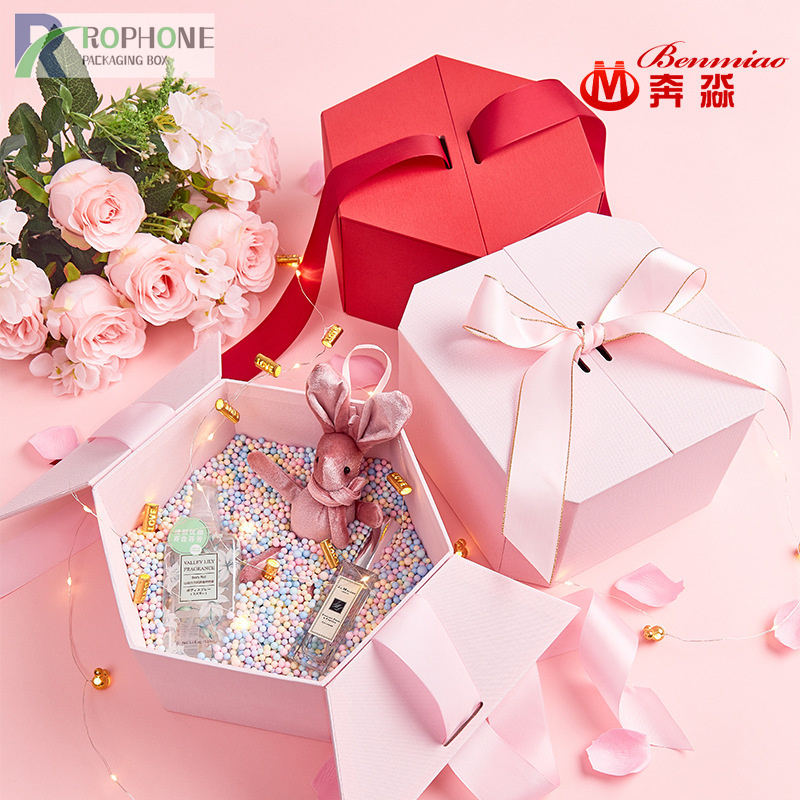 hộp trưng bày đồ trang sức